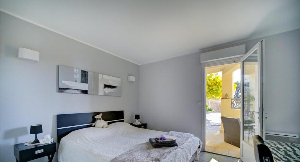 Villa Superbe Vue Mer Sur La Baie De Bandol , 200 M Des Plages Sanary-sur-Mer Εξωτερικό φωτογραφία